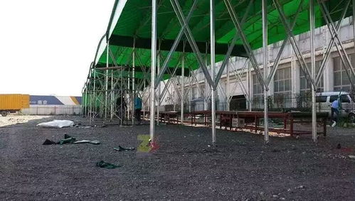 伸缩自如，守护户外空间——家用推拉雨棚全解析